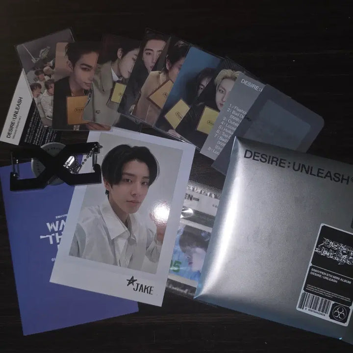 [BUNJANG] ENHYPEN Engene Bong Lightstick Bundle Set Photocard / 엔하이픈 응원봉 엔진봉 굿즈 포카