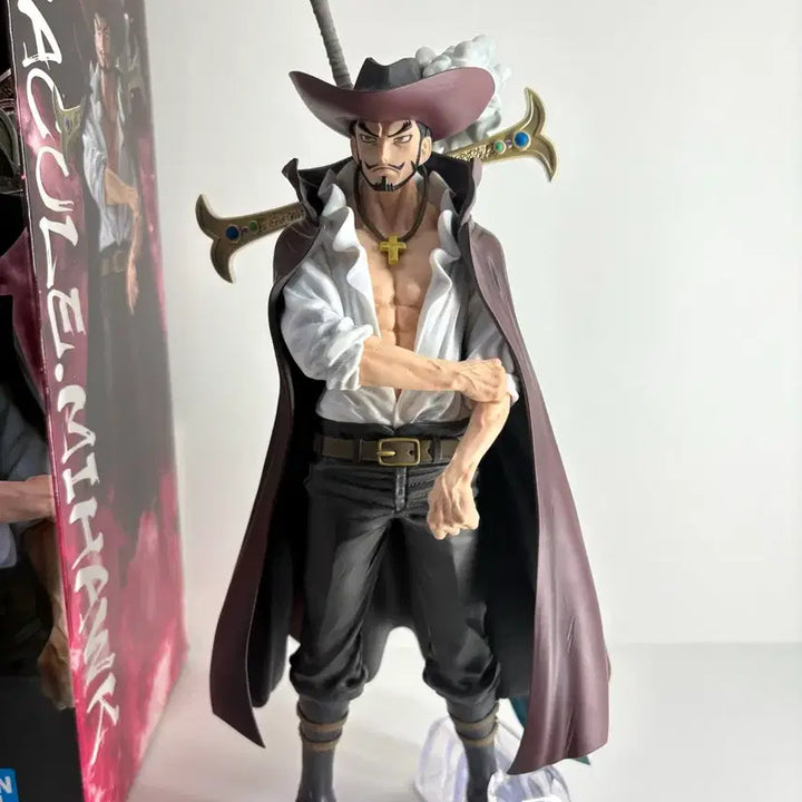 [BUNJANG] One Piece Ichiban Kuji Mihawk D Prize Figure / 원피스 제일복권 시련을 넘어 미호크 D상 피규어