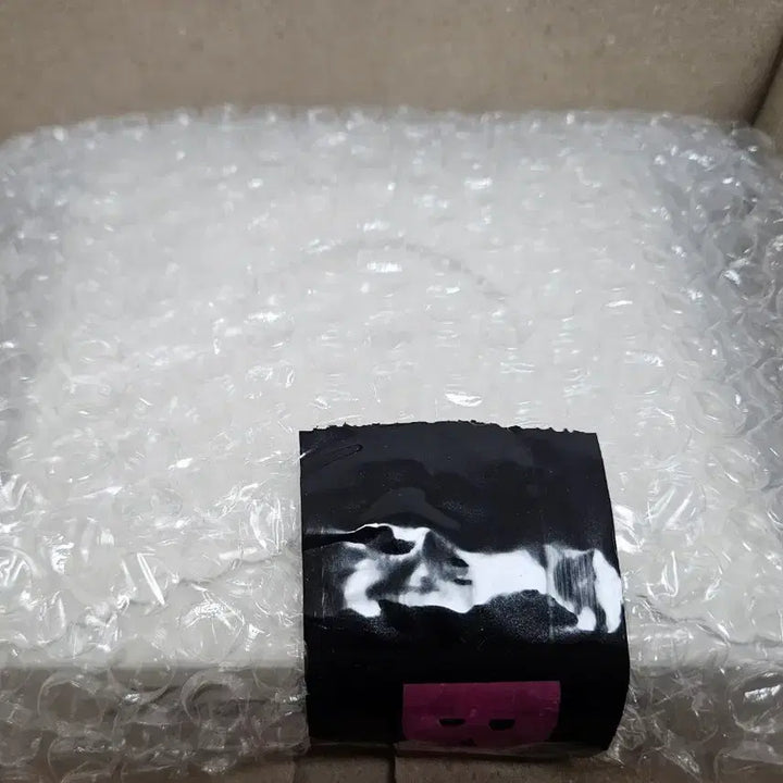 [BUNJANG] Yuushi Birthday MD Acrylic Cake Box (Sealed) / 미개봉 유우시 생일 엠디 md 아크릴 케이크 박스