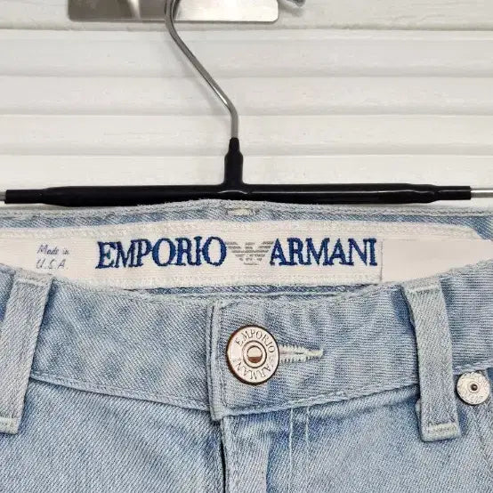 [SOLD OUT] 엠포리오 아르마니 연청 워싱진 청바지26인치