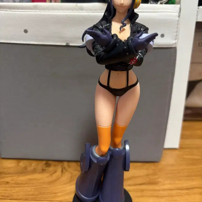 [BUNJANG] Jujutsu Kaisen Yuta Okkotsu &amp; One Piece Robin Figure / 주술회전 옷코츠 유타,원피스 로빈 피규어