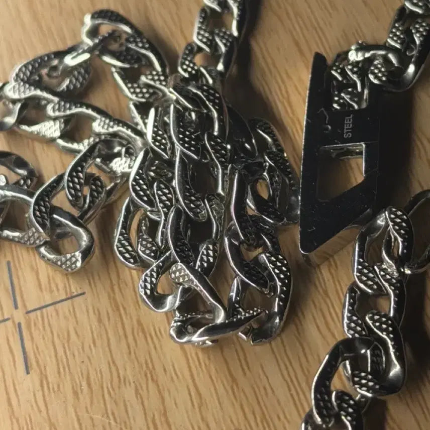 [BUNJANG] Diesel DX1497 Stainless Steel Chain Necklace Silver / 디젤 DX1497 스테인리스 스틸 체인 네클리스 실버