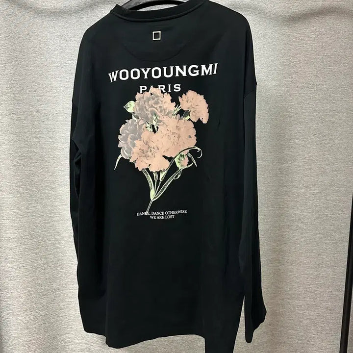 [BUNJANG] Wooyoungmi Back Logo Flower Long Sleeve / 우영미 백로고 플라워 롱슬리브 (50)