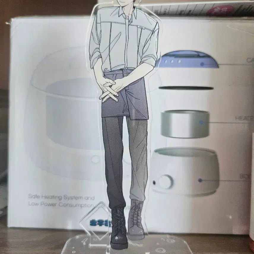 [BUNJANG] One Room Assistant Song Woo-yoon Acrylic Stand / 원룸조교님 송우윤 아크릴스탠드