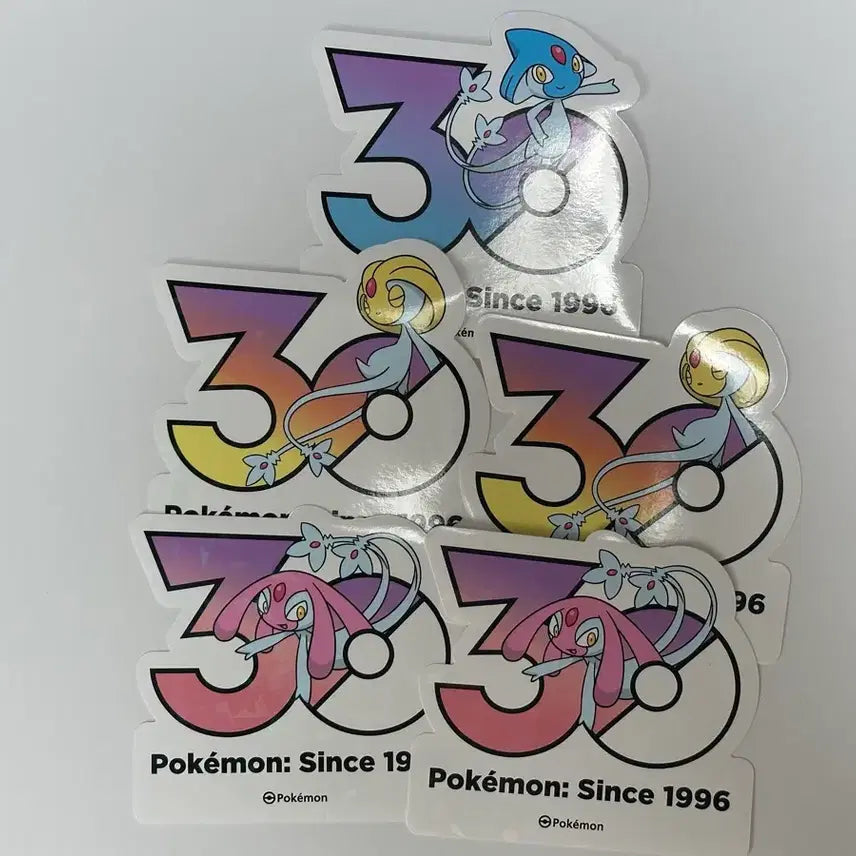 [SOLD OUT] 포켓몬 팝업 30주년 로고 스티커 컬렉션 아그놈 유크시 엠라이트