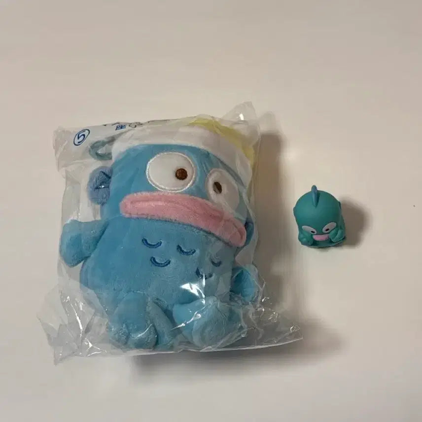 [BUNJANG] Sanrio Hangyodon Kuuji Plush (Medium Size) / 산리오 한교동 쿠지 인형 (중형 사이즈)