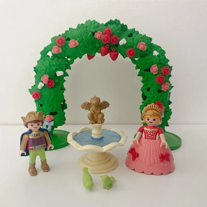 [BUNJANG] Playmobil 4257 Rose Arch Set with Figures and Fountain / 플레이모빌 4257 장미아치