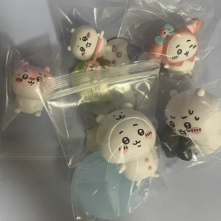 [BUNJANG] Chiikawa Gacha Light - Black Star / 먼작귀 치이카와 가챠 라이트 검은별 산리오 농담곰