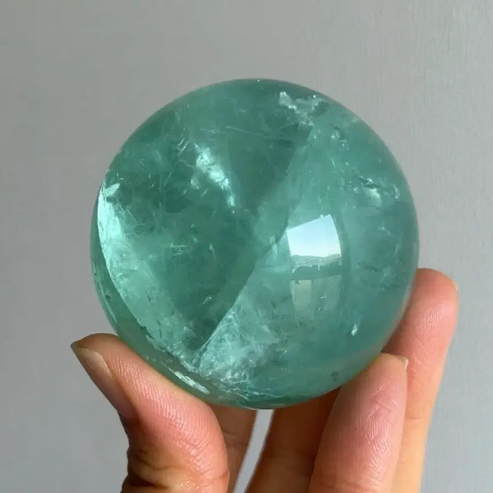 [BUNJANG] Baja Blast Green Fluorite Crystal Ball - 57mm / 바하 블래스트 플루오라이트 구슬 - 3