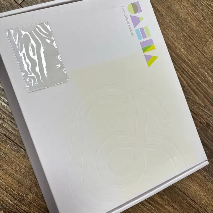 [BUNJANG] IU Yuena 4th Fanclub Kit (Unused) / [미사용] IU 유애나 4기 팬클럽 키트