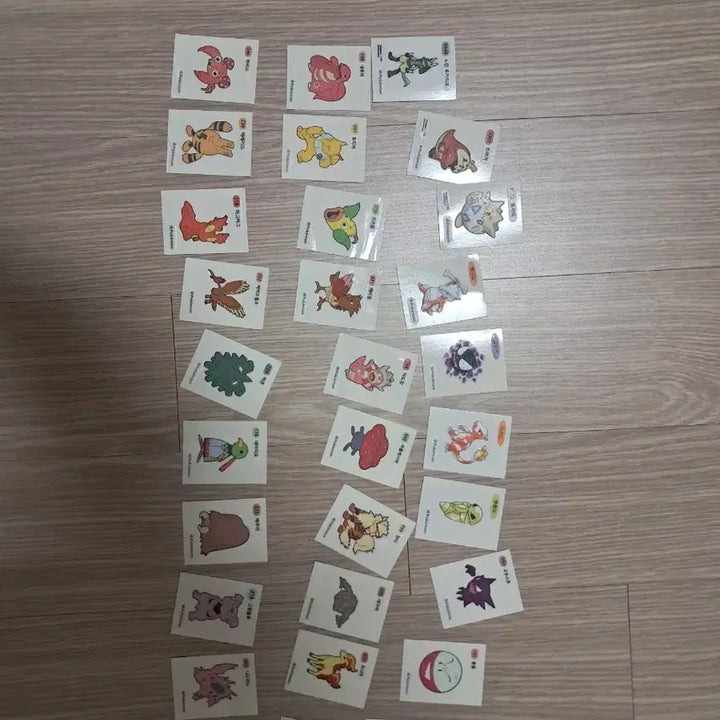 [BUNJANG] Pokemon Sticker Collection Bundle (Approx. 50pcs) / 포켓몬 띠부씰 약50개 2만원 팔아요