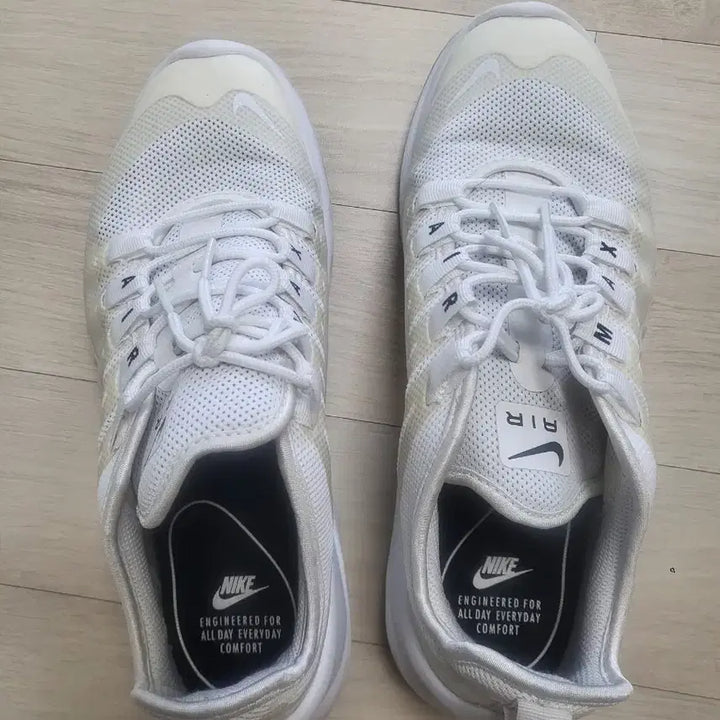 [BUNJANG] Nike Air Max Sneakers White 260 / 나이키 에어맥스 운동화 화이트260