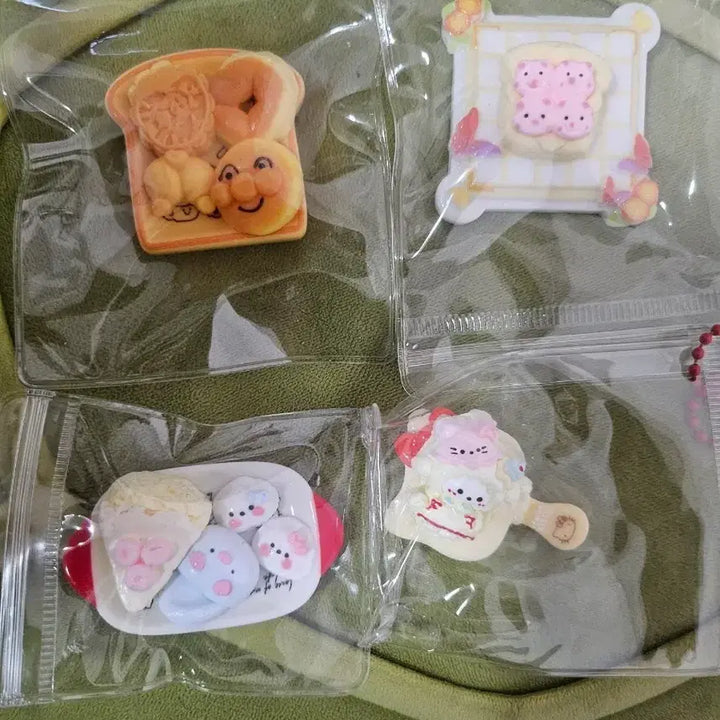 [BUNJANG] Mini Squishies 4-Piece Set / 해외미니말랑이4종셋 반택무료배송