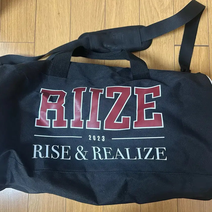 [BUNJANG] RIIZE Boston Bag / 라이즈 보스턴백 판매합니다!