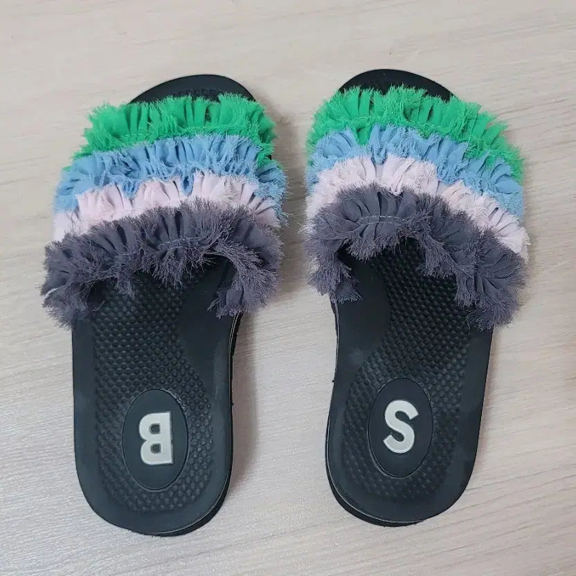 [BUNJANG] SUECOMMA BONNIE Frill Mule Platform Slippers / 슈콤마보니 프릴 뮬 해변템 키높이 슬리퍼