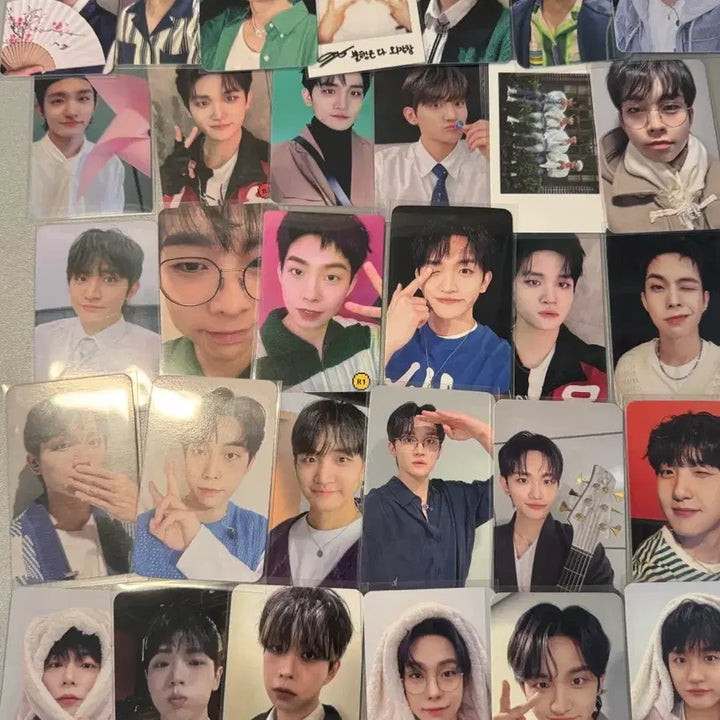 [BUNJANG] Lucy Photocard, Binder, and Unsealed Album / 루시 포카+바인더+개봉앨범