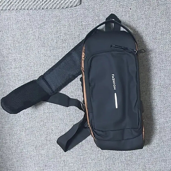[BUNJANG] Unused Travel Crossbody Bag / [미사용] 해외여행 크로스백