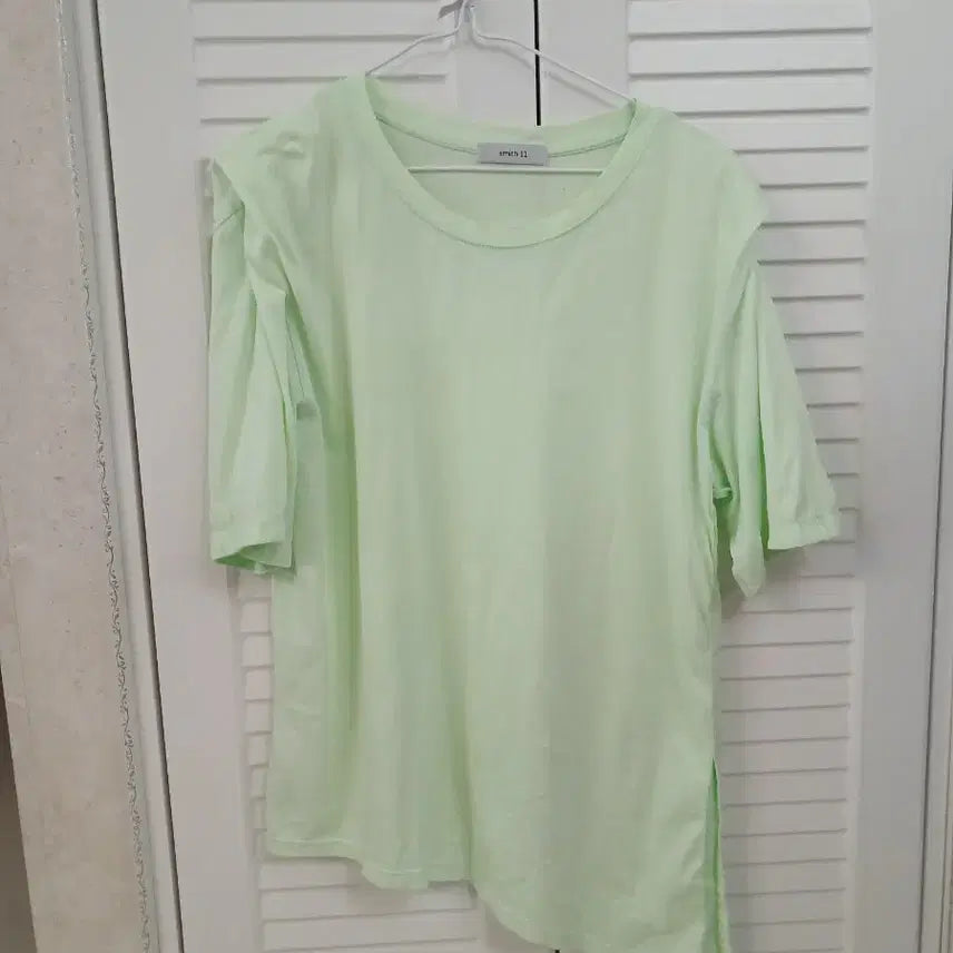 [BUNJANG] Jeppyung Smith Lime Green Asymmetrical T-Shirt Women&