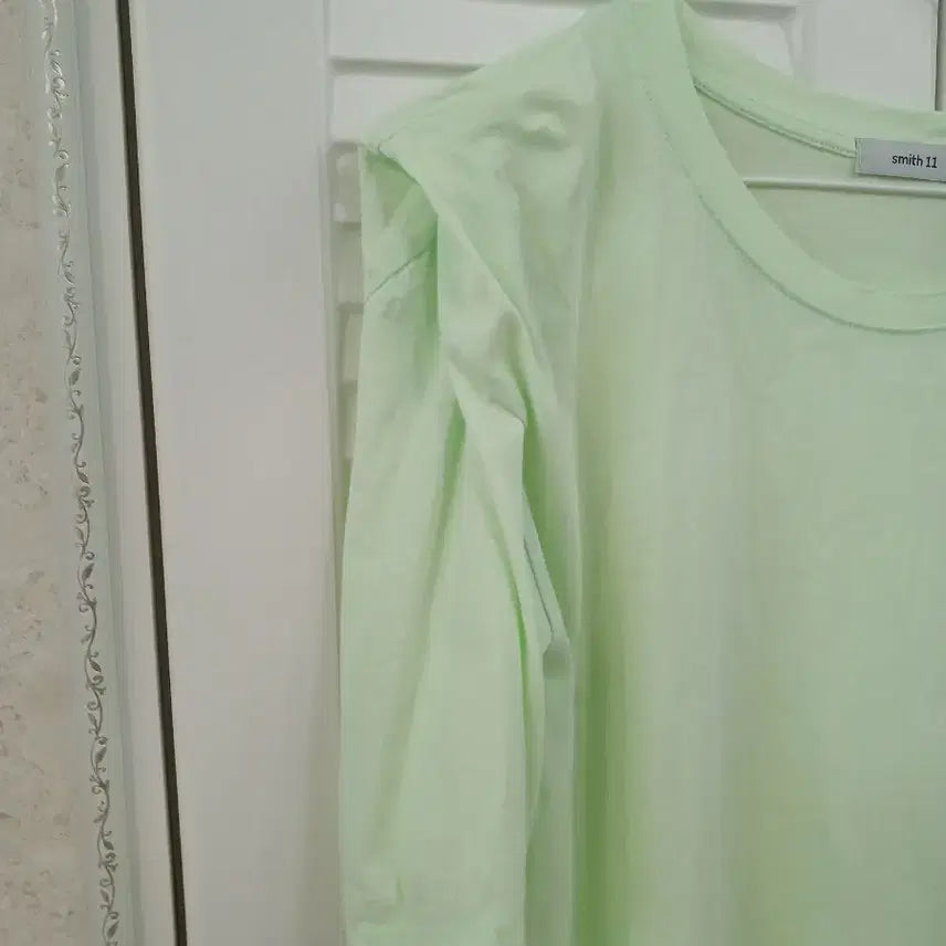 [BUNJANG] Jeppyung Smith Lime Green Asymmetrical T-Shirt Women&