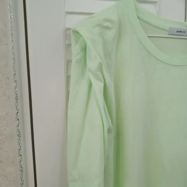 [BUNJANG] Jeppyung Smith Lime Green Asymmetrical T-Shirt Women&