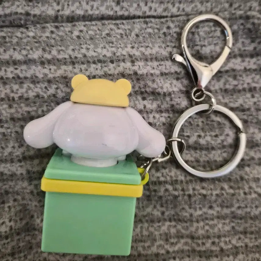 [BUNJANG] Cinnamoroll Clicker Keychain 6cm / 시나모롤 딸깍키링 6cm (새상품)