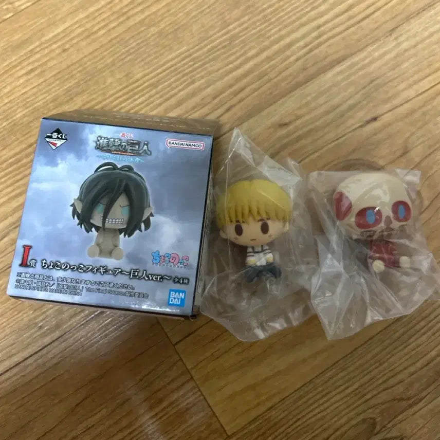 [BUNJANG] Attack on Titan Ichiban Kuji B Prize &amp; C Prize Figures + Chococo 4 pcs (Bonus) / 진격의 거인 각자의 결의 B + C상 + 초코노코4개 덤