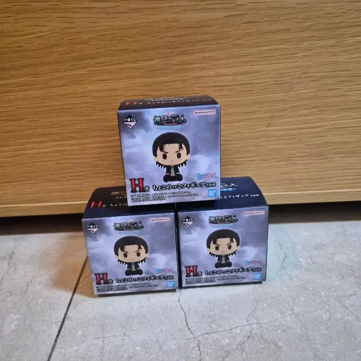 [BUNJANG] Attack on Titan H-Award Figures (Set of 3) - Sealed / 진격의거인 h상 피규어 3개