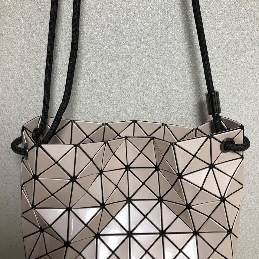 [BUNJANG] Bao Bao Crossbody Bag / 바오바오크로스백