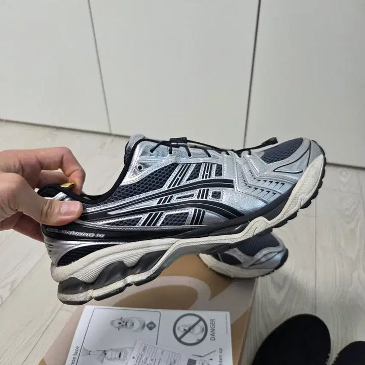 [BUNJANG] Asics Gel-Kayano 14 "Unlimited" Sneakers (Size 290) / (290)아식스 언리미티드 젤카야노14