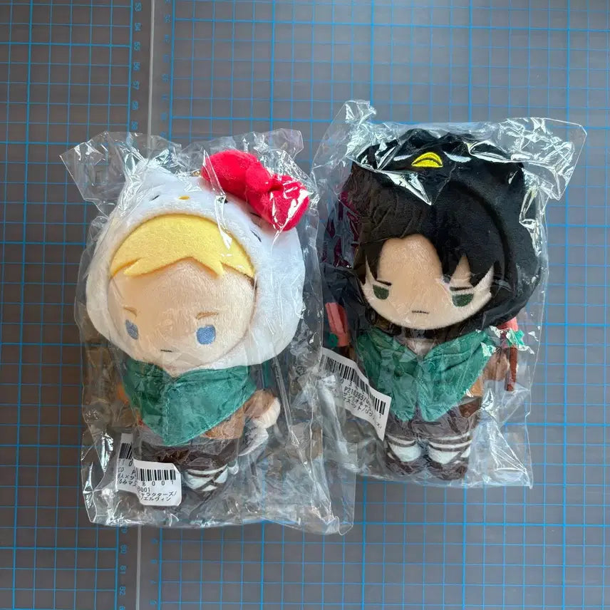 [BUNJANG] Attack on Titan Levi Erwin Sanrio Plush / 진격거 리바이 엘빈 산리오 누이