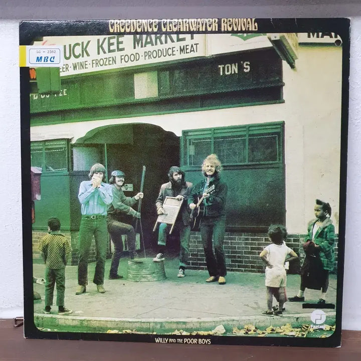 [BUNJANG] Creedence Clearwater Revival Willy and the Poor Boys Vinyl Record / 크리던스 클리어워터 리바이벌 Willy and the Poor Boys
