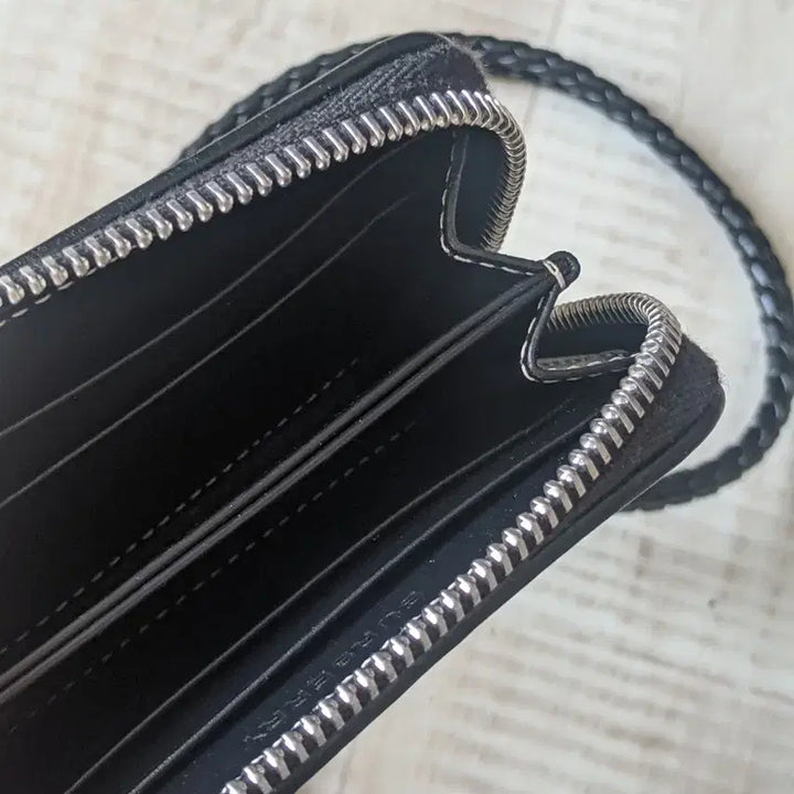 [BUNJANG] Burberry Authentic Leather Necklace Coin Card Wallet / 거의 새상품 정품 버버리 목걸이 지갑 동전지갑 카드지갑