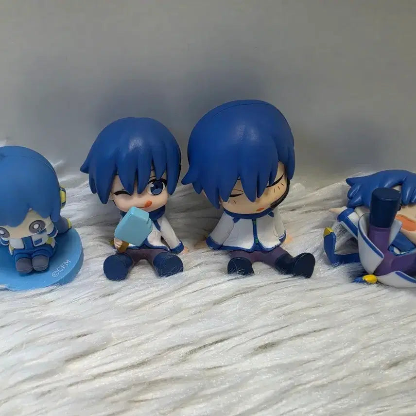 [BUNJANG] Vocaloid Kaito "Kwadang Hide-and-Seek" Gacha Figure Bundle Set / (일괄) 보컬로이드 카이토 가챠 꽈당 숨바꼭질 피규어