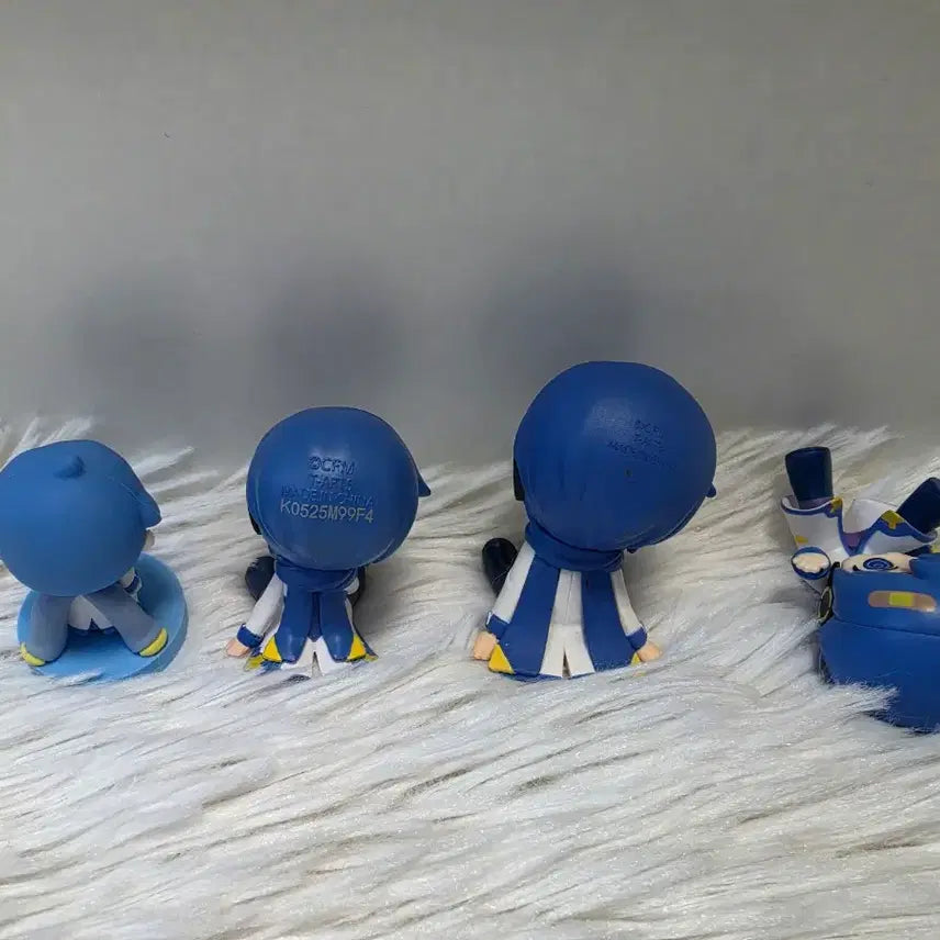 [BUNJANG] Vocaloid Kaito "Kwadang Hide-and-Seek" Gacha Figure Bundle Set / (일괄) 보컬로이드 카이토 가챠 꽈당 숨바꼭질 피규어