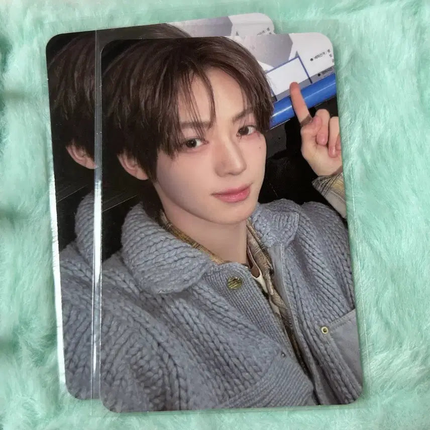 [BUNJANG] TWS Compact Blush Version Han Jin Album Photocard / 투어스 컴팩트 blush 버전 한진 앨범 포카 양도 블러쉬
