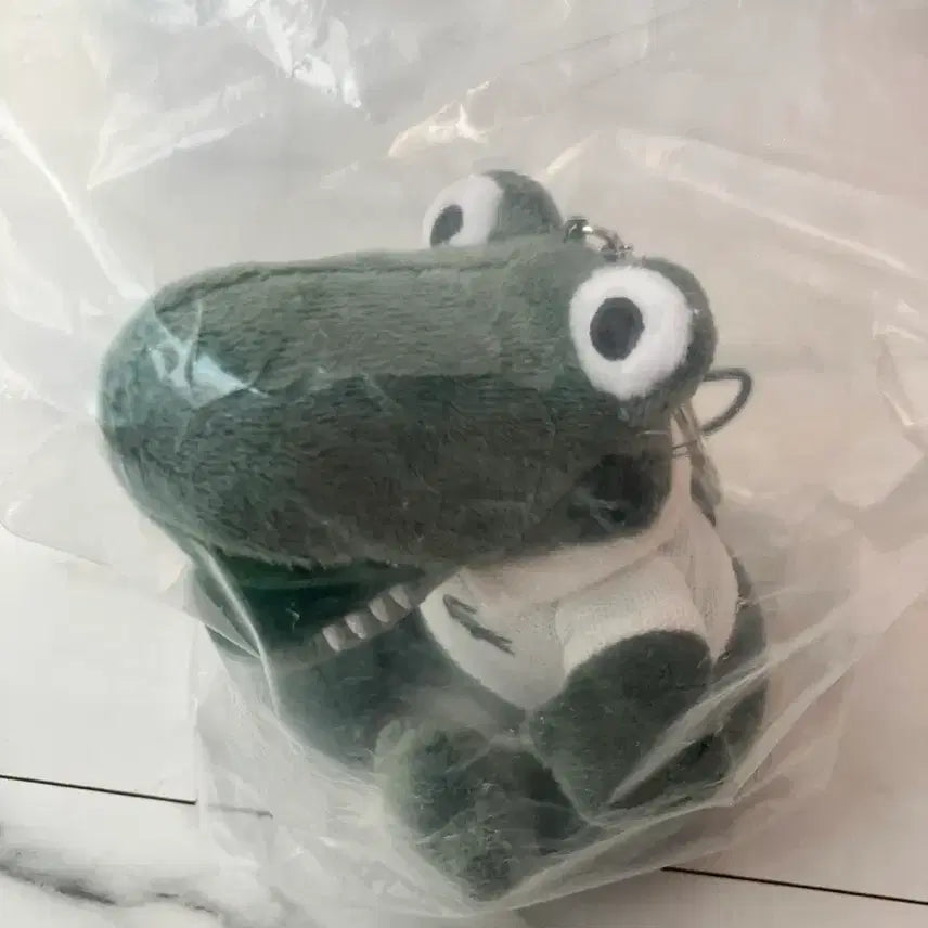 [BUNJANG] Lacoste Limited Edition Lacoste Mascot Doll Keyring / (유일매물/미개봉/택있) 라코스테 한정판 라코 인형 키링 판매