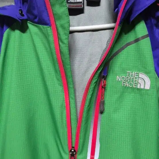[BUNJANG] The North Face Gore-Tex Windbreaker Jacket Green/Purple Unisex 95 / 노스페이스 고어텍스 바람막이 자켓 그린/퍼플  공용95