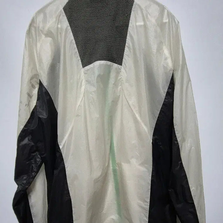[BUNJANG] Merrell Windbreaker Jacket White/Black Unisex XL / 머렐 바람막이 자켓 화이트/블랙 공용XL