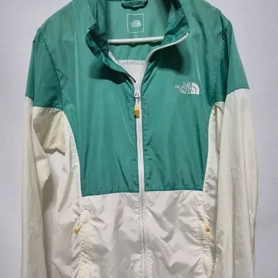 [BUNJANG] The North Face Tencel Windbreaker Jacket Green/White Size 90 / 노스페이스 바람막이 윈드브레이커 텐젤 그린 화이트 90