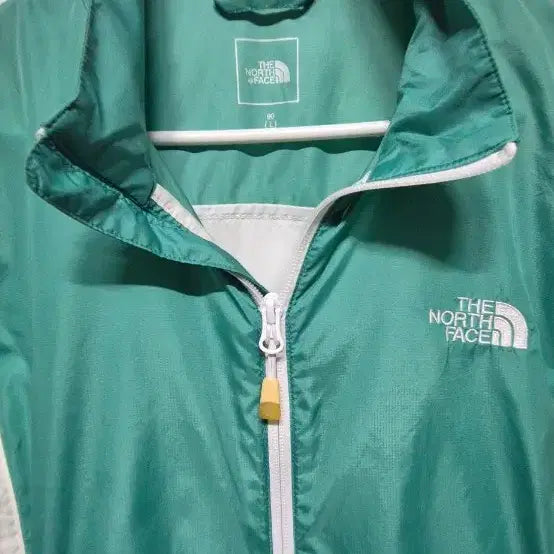 [BUNJANG] The North Face Tencel Windbreaker Jacket Green/White Size 90 / 노스페이스 바람막이 윈드브레이커 텐젤 그린 화이트 90