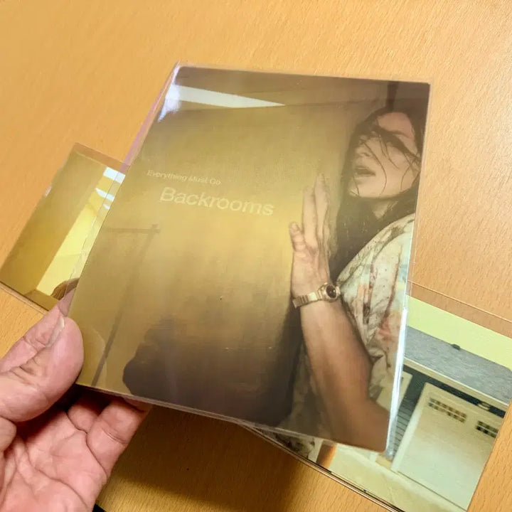 [BUNJANG] The Backrooms Art Card + Postcard Set (2 Types) + Optional Poster / <백룸> 아트카드+엽서세트2종 (+포스터 가능)