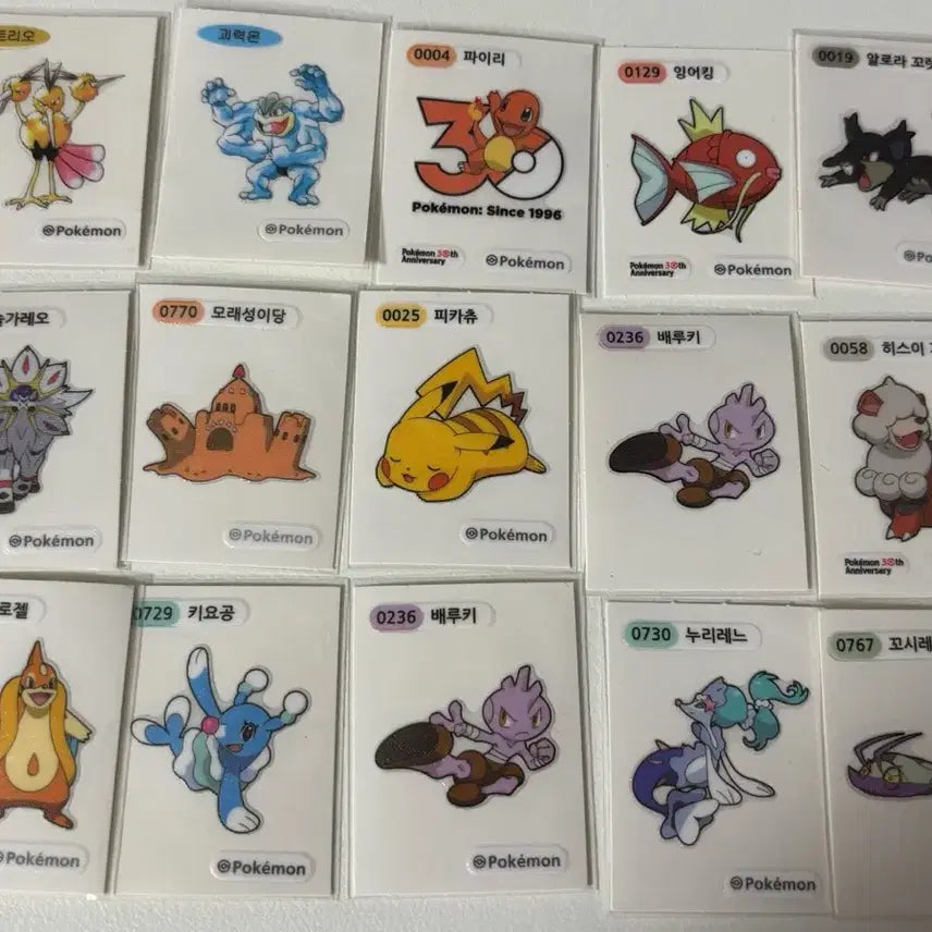 [BUNJANG] Pokemon Bread Stickers (Tti-bu-ssil) Season 1-5 / 구매교환) 포켓몬스터 띠부씰 시즌5 4 3 2 1 포켓몬빵 교환