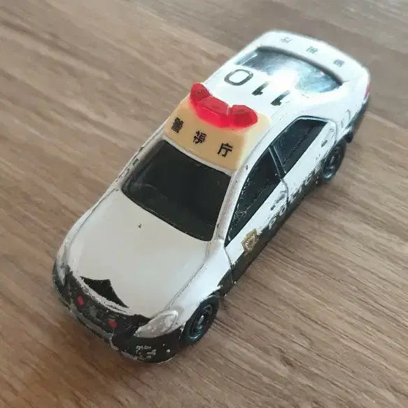 [BUNJANG] Tomica Toyota Crown Patrol Car (110) Toy / 토미카 토요타 크라운 순찰차 (110)