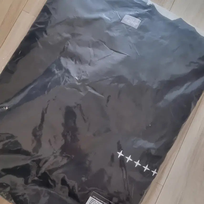 [BUNJANG] ITZY MOTTO Popup T-Shirt Black (Sealed) / ITZY MOTTO 모토 팝업 티셔츠 블랙 (미개봉 새상품)