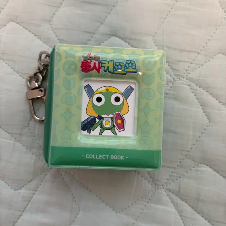 [BUNJANG] Keroro Ttibu Seal Book / 케로로 띠부실북