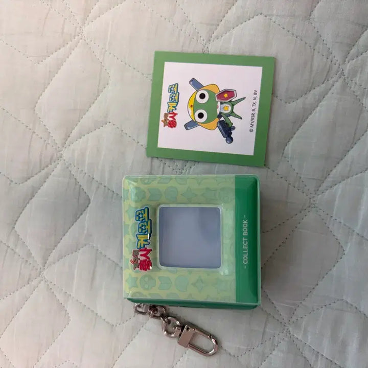 [BUNJANG] Keroro Ttibu Seal Book / 케로로 띠부실북