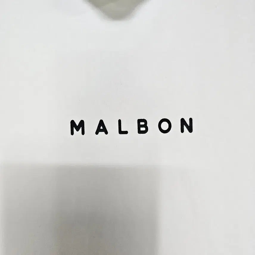 [BUNJANG] Malbon Mock Neck Golf T-Shirt White Size M (95) / 말본 모크넥 골프티셔츠 남자95사이즈ㅡ1231ㅁㅁ