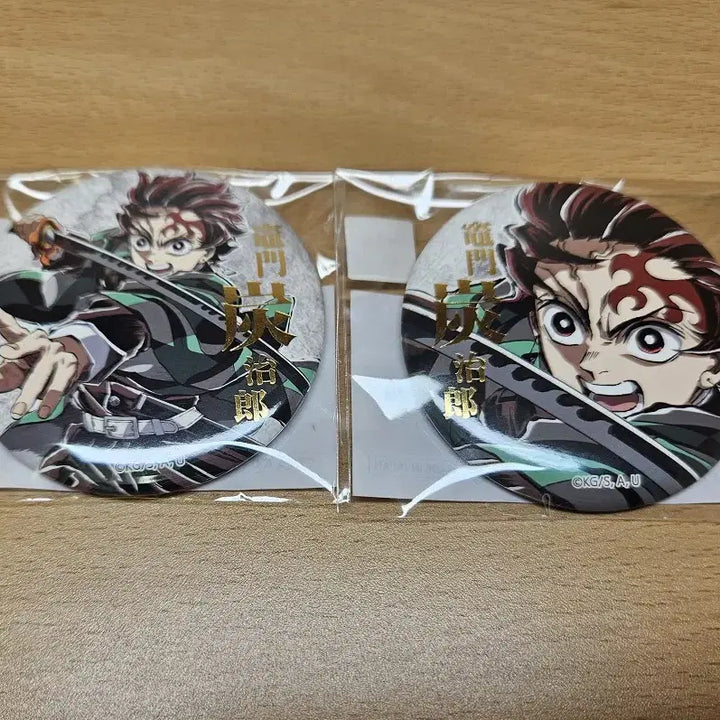 [BUNJANG] Demon Slayer: Kimetsu no Yaiba Mugen Train Arc Endroll C107 Kuji E Prize Tanjiro Can Badge / 귀멸의 칼날 무한성편 엔드롤 C107 쿠지 E상 탄지로 캔뱃지 A, B