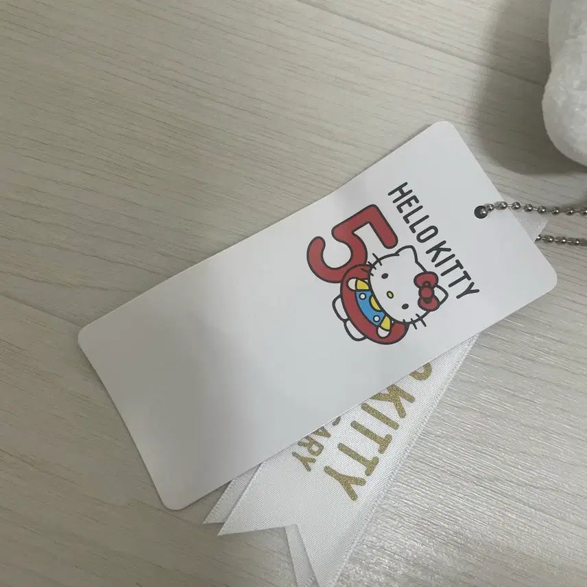 [BUNJANG] Sanrio Hello Kitty 50th Anniversary White Kitty Doll Keyring / 산리오 헬로키티 50주년 화이트 키티 인형 키링 가방걸이