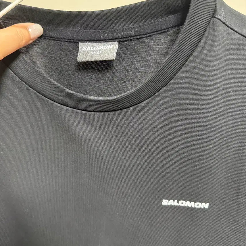 [SOLD OUT] 살로몬 기본로고반팔티셔츠 블랙s